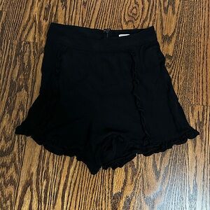 Sunday Best (Aritzia) shorts in size US 00